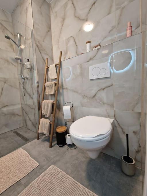 Apartman V Meste Pozsony Kültér fotó